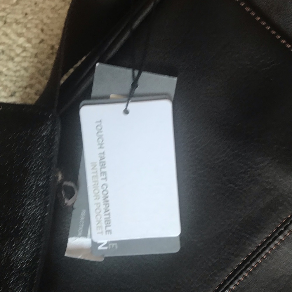 Kenneth Cole men’s satchel/handbag